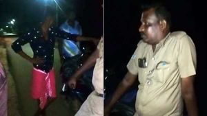 நள்ளிரவில் கதவை தட்டி.. பெண்களிடம் சேட்டை செய்த  'காம' காவலர் கபிலன்.. சுற்றிவளைத்த பொதுமக்கள்!