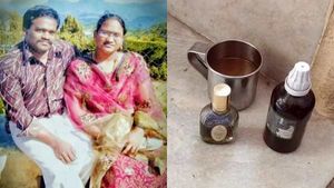 கடன் சுமை.. நகை திருட்டு பழி.. உசிலம்பட்டியில் ஒரே குடும்பத்தை சேர்ந்த 5 பேர் விஷம் குடித்து தற்கொலை