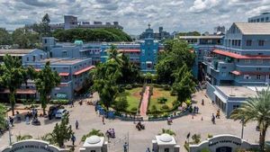  அரசு ஆராய்ச்சி நிறுவனங்களுக்கு ஈடாக.. மருத்துவம், ஆய்வு பணியில் அசத்தும் வேலூர் சிஎம்சி மருத்துவமனை