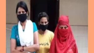 கொடுமை.. தனியாக இருந்த தாத்தாவை.. நிர்வாண படம் எடுத்து மிரட்டிய 3 பெண்கள்.. இப்போ ஜெயிலில்..!