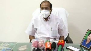 மின்வெட்டுக்கு என்ன காரணம்... அமைச்சர் செந்தில் பாலாஜிக்கு தங்கமணி பதிலடி 