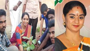 Exclusive: எனது கவலையெல்லாம்.. என் மீதான நம்பிக்கையை காப்பாற்ற வேண்டும் என்பதே -சந்திர பிரியங்கா..! 