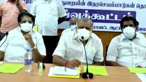 விரைவில் நகைக்கடன் தள்ளுபடி.. முக்கிய தகவலை வெளியிட்ட  அமைச்சர் ஐ பெரியசாமி.. மக்கள் மகிழ்ச்சி 