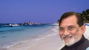 லட்சத்தீவில்.. பிரஃபுல் கோடா படேல் பிறப்பித்த உத்தரவுக்கு.. கேரள உயர்நீதிமன்றம் அதிரடி தடை! 