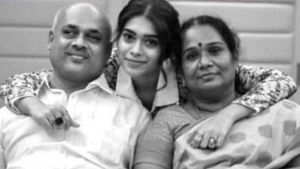 சார்பட்டா நாயகி மாரியம்மா எனும் துஷாரா விஜயன்.. திண்டுக்கல் மாவட்ட திமுக ஏன் கொண்டாடுது தெரியுமா? 