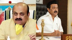 ஸ்டாலினை தொடர்ந்து லிஸ்டில் இணைந்த பசவராஜ் பொம்மை..  அப்பா vs மகன்... மாநில  முதல்வராகியவர்கள் 