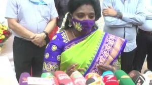புதுச்சேரி.. ஆகஸ்ட் 15ல் தேசிய கொடியேற்றும்போது.. கொரோனா இறங்கும்.. தமிழிசை சவுந்தரராஜன் பேச்சு 