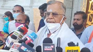 வியப்பாக இருக்கிறது..  இந்து சமய அறநிலையத் துறை அமைச்சரின் செயல்பாடு.. பாஜகவில் இருந்து ஒரு பாராட்டு 