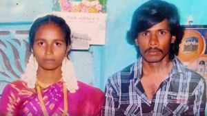 கணவனை வெட்டிக் கொன்றுவிட்டேன்..  போலீஸ் ஸ்டேசனுக்கு நேராக போன ரஷியா..  மிரண்ட காஞ்சிபுரம் போலீஸ் 