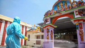 தமிழகத்தில் மீண்டும் அதிகரிக்கும் கொரோனா.. மாநிலத்தின் பிரசித்தி பெற்ற கோவில்களில் பக்தர்களுக்கு தடை 