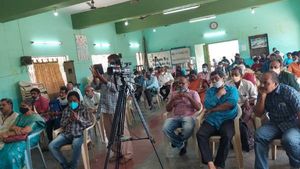  சென்னை எழும்பூர் ரயில் நிலையத்துக்கு வ.உ.சி.பெயர்- திண்டுக்கல் மாநகர தமிழ்ச் சங்கம் வலியுறுத்தல்