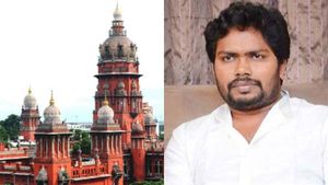  இயக்குநர் பா.ரஞ்சித் மீதான வழக்கு: உயர் நீதிமன்றம் புதிய உத்தரவு