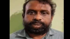 என் பொண்ணை மறந்திடு.. அரிவாளால் ஓங்கி வெட்டிய பெண்ணின் பெற்றோர்.. திருவாரூரில் ஷாக்! 