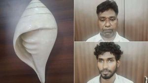 அரிசியை இழுக்கிறது, பால் தயிராக மாறுகிறது.. சதுரங்க வேட்டை சங்கு மோசடி.. பொறி வைத்து பிடித்த போலீஸ் 