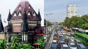 உங்களுக்கு வசதி இருக்குதுன்னா அதிக கார்களை வெச்சுக்குவீங்களா? அப்ப பார்க்கிங்? மும்பை ஹைகோர்ட் டோஸ்!