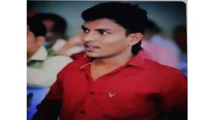 பழிக்குப்பழி.. சுற்றி வளைத்த 10 பேர்.. நெல்லையில் போலீசின் தம்பி கொடூர கொலை.. திடுக்கிடும் சம்பவம் 