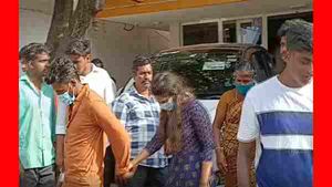 தஞ்சமடைந்த காதல் ஜோடிக்கு போலீஸார் முன்னிலையில் கத்திக்குத்து.. பரபர விசாரணை 