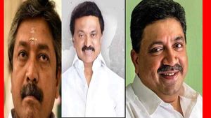 திமுகவா இது? ஏன் இப்படி செய்கிறார்கள்?.. விழுப்புரத்தை குறி வைத்து காய் நகர்த்தும் மாஜி அமைச்சர்