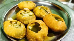 பானிபூரி பார்சலால் சீரழிந்த குடும்பம்.. விஷம் குடித்து பலியான மனைவி.. ஜெயிலில் கணவர்.. என்ன நடந்தது?