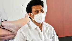 தீபாவளிக்கு முன் 8-ம் வகுப்பு வரை பள்ளிகள் திறக்க அனுமதி அளித்தது ஏன்?.. அமைச்சர் விளக்கம்! 