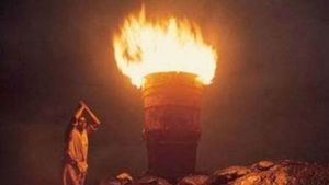 கார்த்திகை தீபத் விழா:  திருவண்ணாமலை மாட வீதிகளில் பஞ்ச ரதங்கள் உலா வருமா - பக்தர்கள் எதிர்பார்ப்பு 