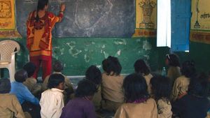 உளவியல் சிக்கலை உருவாக்கும் ஜீரோ கவுன்சிலிங் முறையை கைவிட வலியுறுத்த ஆசிரியர்கள் வலியுறுத்தல் 