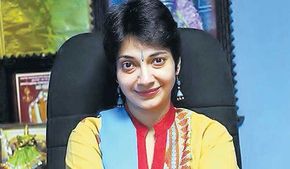 அதெல்லாம் பொய் நிறுத்துங்க.. வீட்டிற்கு வைக்கப்பட்ட சீல்.. மறுத்த மதுவந்தி.. உண்மையில் நடந்தது என்ன?