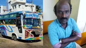 கைதான இயக்குனரின் செல்போனில் பல ஆபாச வீடியோக்கள்.. மிரண்டு போன ராமேஸ்வரம் போலீஸ்.. திடுக் தகவல் 