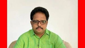 இதிலுமா?.. 