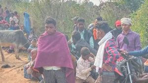 உறவாடி குடியை கெடுத்தார்கள்; பழிக்குப் பழி; ஒரு குடும்பத்தையே தீர்த்துக்கட்டிய மாவோயிஸ்ட்கள்! 