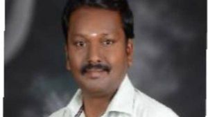 கோவையில் மீண்டும் பகீர்.. அரசுக் கல்லூரி பேராசிரியர் மீது பாலியல் புகார்.. மாவட்ட ஆட்சியரிடம் மனு 