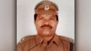 கரூரில் வேன் மோதி போக்குவரத்து ஆய்வாளர் பலி.. ரூ.50 லட்சம் நிதியுதவி அறிவித்த முதல்வர் ஸ்டாலின்