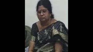 லஞ்ச ஒழிப்பு சோதனை.. ஓசூரில் பெண் அதிகாரி வீட்டில் கட்டுக்கட்டாக ரூ.2.27 கோடி பணம் சிக்கியது! 