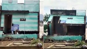 வயிற்றையும் வாயையும் கட்டி கட்டிய வீடுகள்.. சீட்டுக் கட்டு போல் பாலாற்றில் சரியும் அவலம்.. வீடியோ வைரல் 