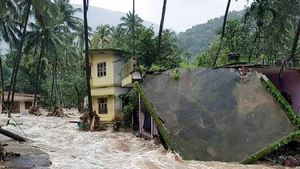 கேரளாவில் வெளுத்த மழை- இடுக்கி, எர்ணாகுளம், திருச்சூருக்கு ரெட் அலர்ட் 