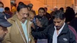 அமைச்சர் காந்தி ஏன் இப்படி கதறி அழுகிறார்..! வைரல் வீடியோவின் பின்னணி! 