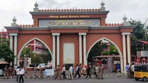 நீதிமன்றத்துக்கு படையெடுத்த 25 பேர்-வன்னியருக்கான 10.5% இடஒதுக்கீடு ரத்து!பின்னணி என்ன? 