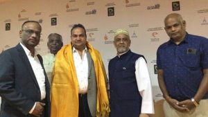 ஷார்ஜா சர்வதேச புத்தக கண்காட்சியில் மஸ்னவி ஷரீப் ஆறாம் பாகம் வெளியீட்டு விழா 