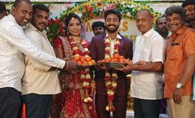 இது தான் சரியான கிஃப்ட்.. புதுமணதம்பதிக்கு சப்ரைஸ் தந்த விஜய் மக்கள் இயக்கத்தினர்.. வைரல் சம்பவம்