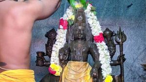 மார்கழி பவுர்ணமியில் தத்தாத்ரேயர் ஜெயந்தி - ஞானமும் மனோதிடமும் அதிகரிக்கும் புஷ்பாஞ்சலி 