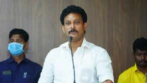 நெல்லை பள்ளி விபத்து குறித்து விசாரிக்க விசாரணை குழு: அமைச்சர் அன்பில் உத்தரவு