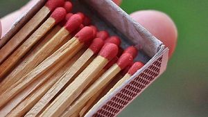 தீப்பெட்டி விலை இன்று முதல் 2 ரூபாய் - 14 ஆண்டுகளுக்குப் பிறகு விலை உயர்வு 
