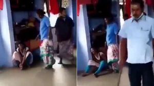  வேலைக்கு வர மறுத்த ஜார்க்கண்ட் பெண் மீது கொடூர தாக்குதல்.. கோவை மில் மேனேஜர் உள்பட இருவர் கைது 