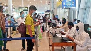தென்னாப்பிரிக்க பயணி எப்படி வந்தார்? பெங்களூரில் ஓமிக்ரான் கண்டறியப்பட்ட அந்த நொடி- நடந்தது என்ன? 