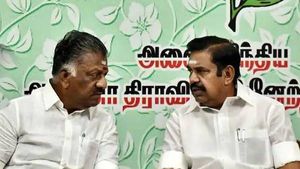 மாஸ்டர்மைண்டே இவர்தான்! கேமராவை திருப்பி! அந்த போட்டோவை காட்டிய ஓபிஎஸ் டீம்! எடப்பாடி மீது பாய்ச்சல்