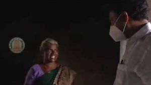 ஒருத்தர்தான் வேலை பாக்குறீங்களா? திடீரென கிட்சனுக்குள் நுழைந்த அன்பில்.. வைரலாகும் வீடியோ! 