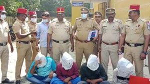 வாடகைக்கு வீடு எடுத்து வழிப்பறி... தமிழக ரவுடிகள் புதுச்சேரியில் கைது 