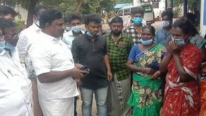 'எனது தலையை குண்டு உரசியபடி சென்றது'.. திரும்பி பார்த்தபோது... சிறுவனின் தாய் கண்ணீர் மல்க பேட்டி! 