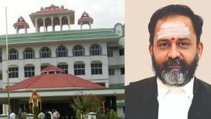 மதமாற்றம்! அரியலூர் மாணவி வழக்கில் தமிழ் படத்தை எடுத்துக்காட்டிய நீதிபதி சுவாமிநாதன் -என்ன சொன்னார்?