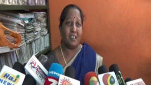 அது இருக்கே .. நா கூசும் ஆபாச பேச்சு.. ஸ்ரீவில்லிபுத்தூர் அதிமுக எம்எல்ஏ மீது பெண் நிர்வாகி புகார் 